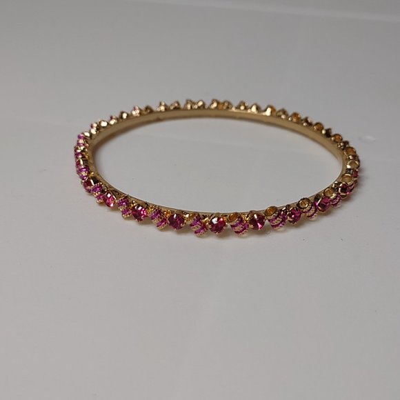 Very Pretty Pink And Gold Tone Bangle - Picture 2 of 12